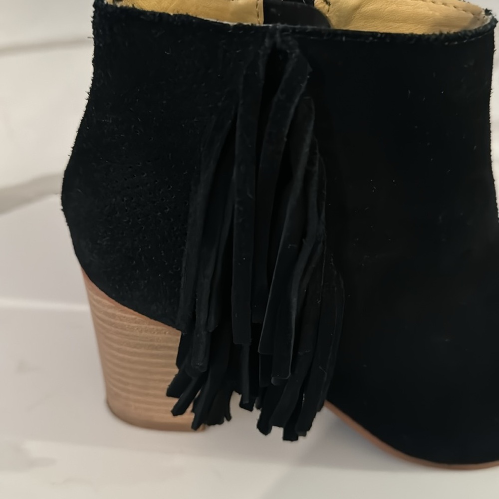 Kensie suede booties - Picture 2 of 8